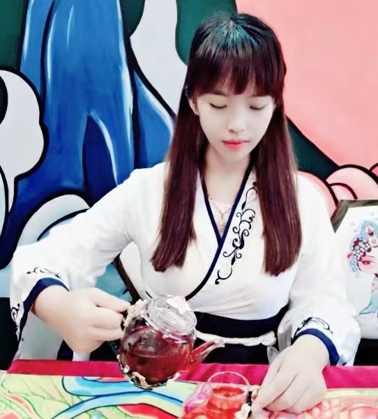 小玉的第一张照片--遂溪认干亲服务网